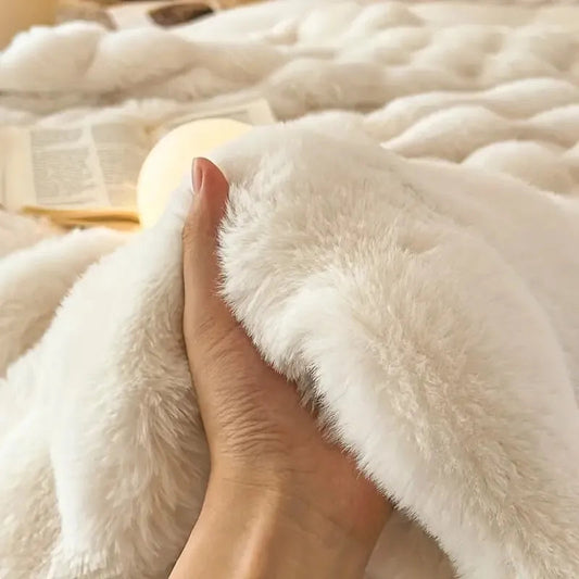 Cosy Winter Faux Fur Blanket